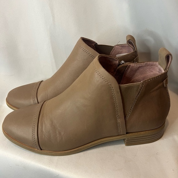 Tom’s Leather Reese Cap Toe Boot Beige Size 7.5 - Picture 5 of 8